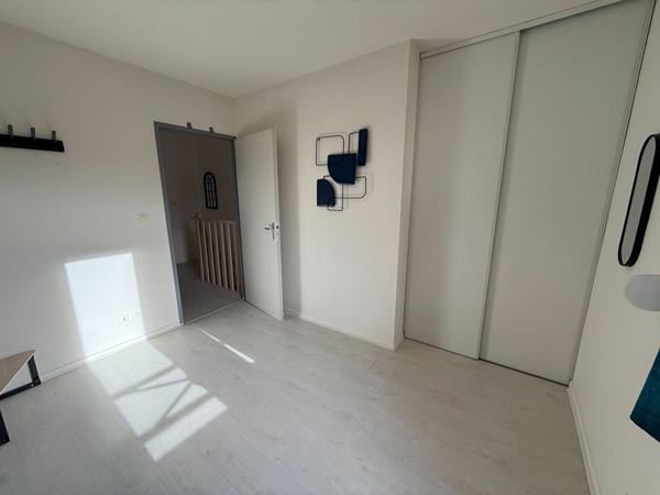 MAISON MEUBLEE EN RESIDENCE A CARCASSONNE AVEC GARAGE