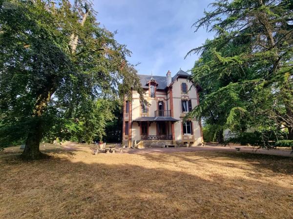Achat - Propriété | Propriété Paray-le-Monial 71600 9 pièces 222 m 2 2203 m 2