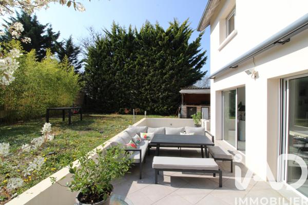 Maison à vendre 9 pièces 243 m² Verneuil-sur-Seine
