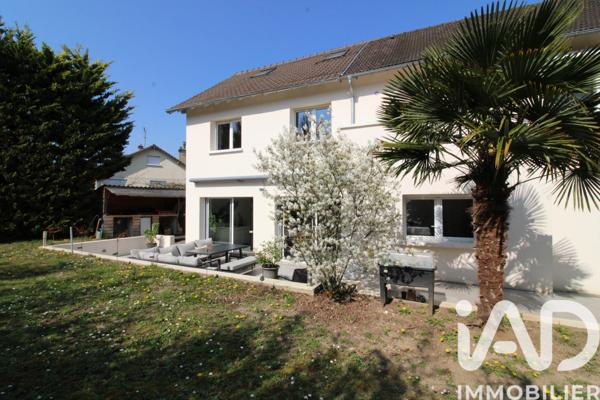 Maison à vendre 9 pièces 243 m² Verneuil-sur-Seine