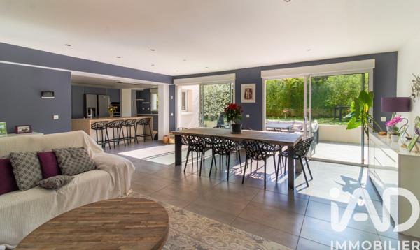 Maison à vendre 9 pièces 243 m² Verneuil-sur-Seine