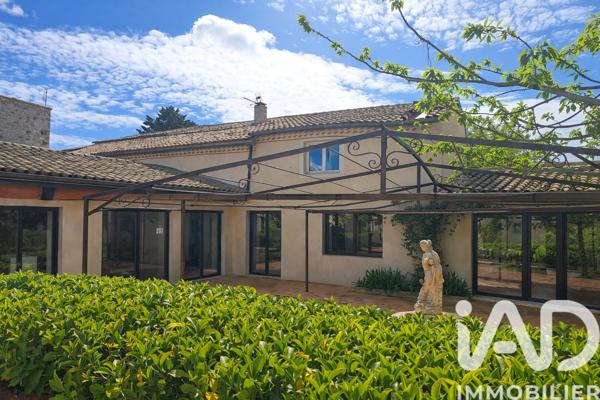 Maison à vendre 5 pièces 220 m² Saint-Remèze