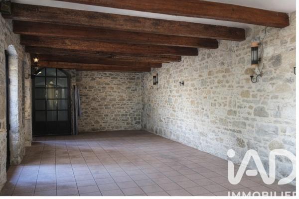 Maison à vendre 5 pièces 220 m² Saint-Remèze