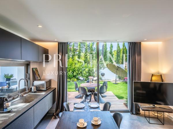 Chiberta – Maison contemporaine de 265 m² (290 m2 en totalité), prestations haut de gamme, plages et golf à pied, ANGLET