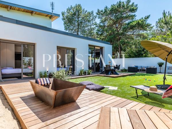 Chiberta – Maison contemporaine de 265 m² (290 m2 en totalité), prestations haut de gamme, plages et golf à pied, ANGLET