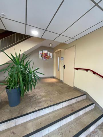 Appartement, 3 chambres, balcon, parking.
