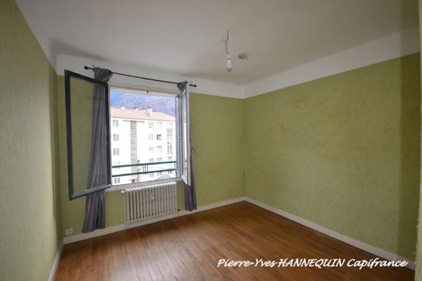 Appartement T4 de 96 m² avec beaux volumes – Quartier prisé proche centre-ville ALBERTVILLE (73)