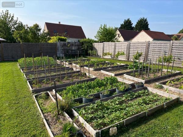 Maison à vendre à Moulins-sur-Yèvre dans le Cher (18390), ref : 04116