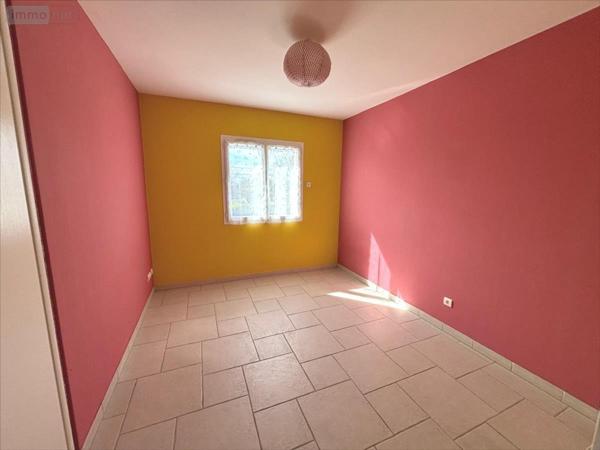 Maison à vendre à Moulins-sur-Yèvre dans le Cher (18390), ref : 04116