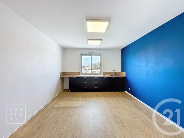 Appartement Local à vendre  7 pièces - 158,50 m2 BAHO - 66