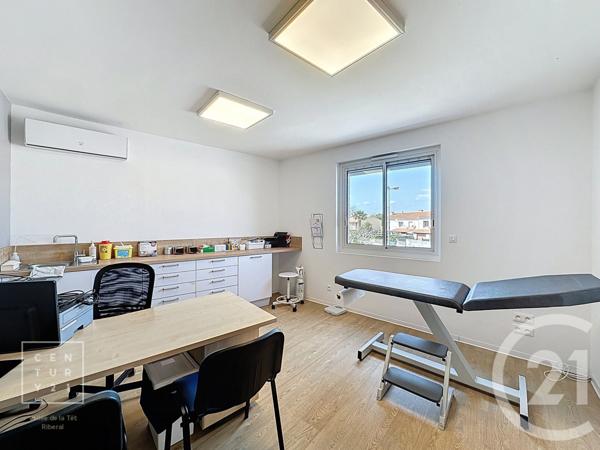 Appartement Local à vendre  7 pièces - 158,50 m2 BAHO - 66