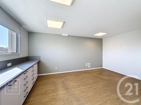 Appartement Local à vendre  7 pièces - 158,50 m2 BAHO - 66