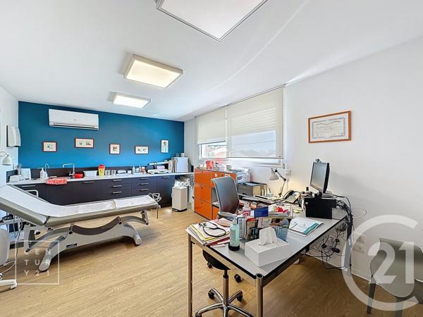 Appartement Local à vendre  7 pièces - 158,50 m2 BAHO - 66