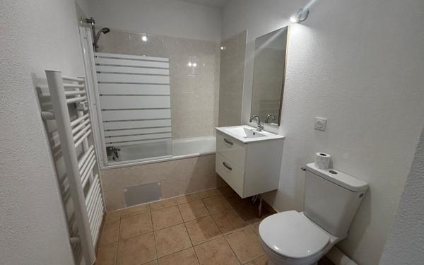 Appartement à louer    2 pièces • 41 m2 Carcassonne