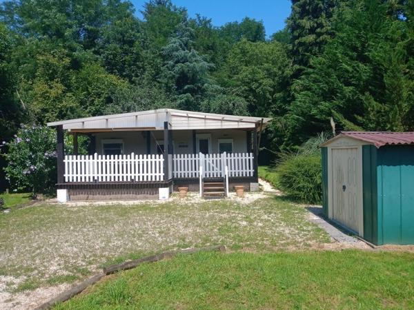 Terrain de loisirs avec mobile home