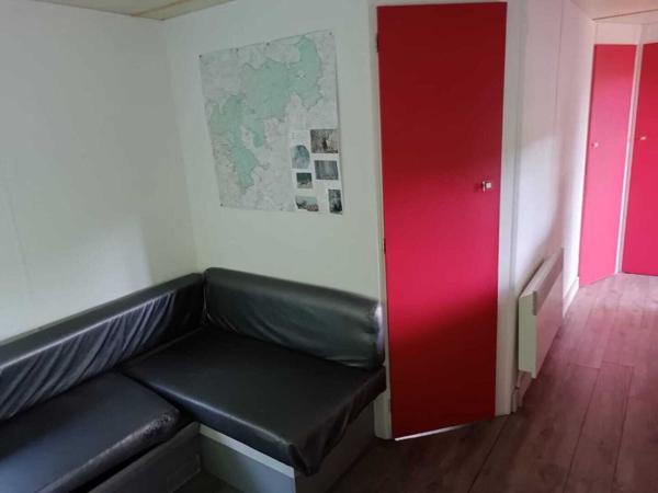 Terrain de loisirs avec mobile home