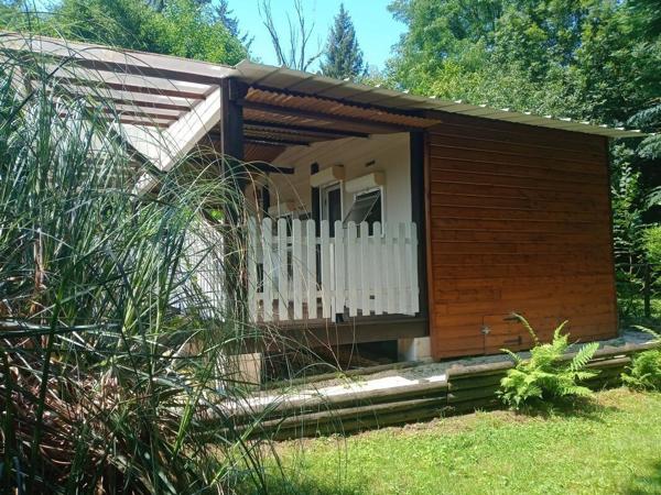 Terrain de loisirs avec mobile home