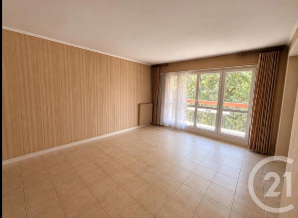Appartement à vendre  4 pièces - 87,68 m 2   EVRY  - 91