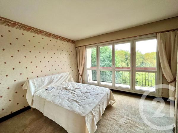 Appartement à vendre  4 pièces - 87,68 m 2   EVRY  - 91