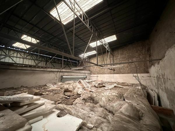 Maison à vendre    1 pièce •  Joyeuse