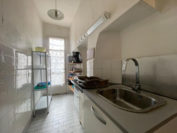 Appartement Manosque 2 pièces 41.48 m2  carrez avec  cellier et balcon