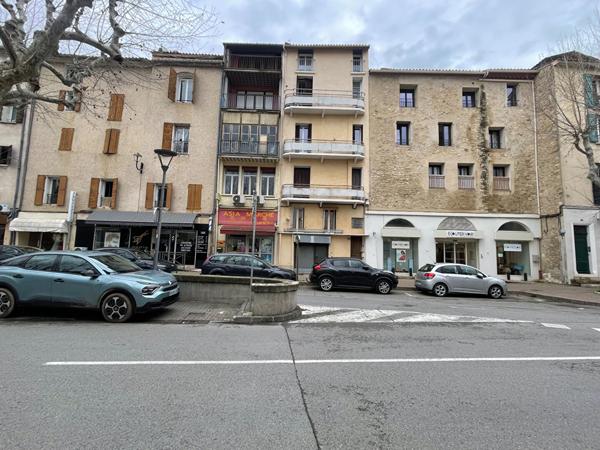 Appartement Manosque 2 pièces 41.48 m2  carrez avec  cellier et balcon