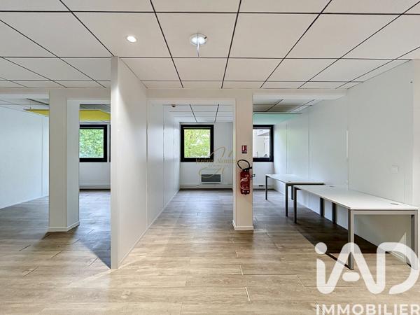 Murs commerciaux  à vendre 184,7 m² Montrouge