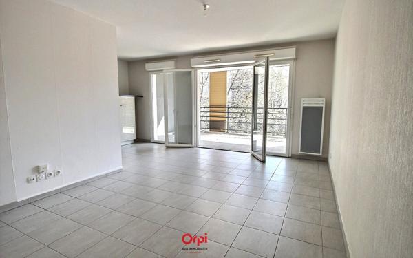 Appartement à vendre    2 pièces • 64,20 m2 Marseille 10