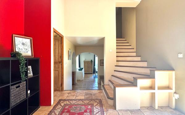 Maison à vendre    5 pièces • 160 m2 Marseille 9