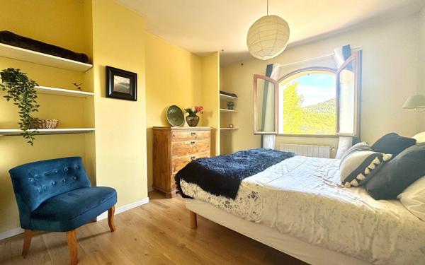 Maison à vendre    5 pièces • 160 m2 Marseille 9