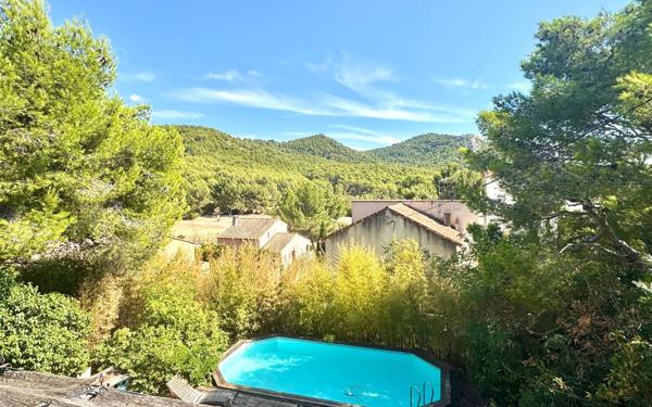 Maison à vendre    5 pièces • 160 m2 Marseille 9