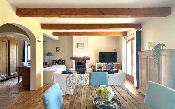 Maison à vendre    5 pièces • 160 m2 Marseille 9