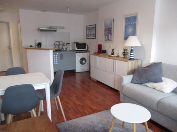 T2 MEUBLE ETUDIANT CENTRE LR