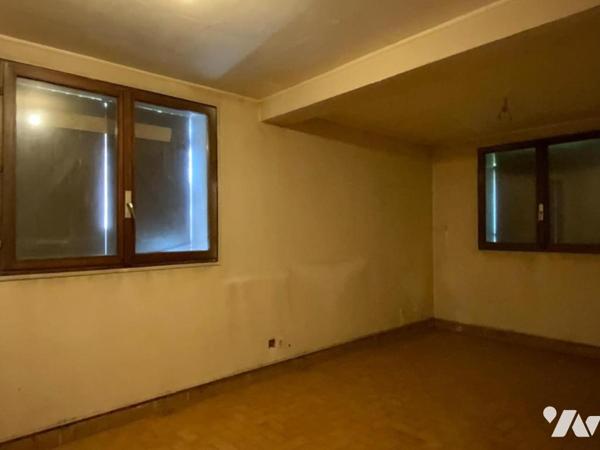 Immeuble 2 appartements + 1 maison