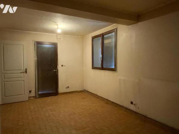 Immeuble 2 appartements + 1 maison