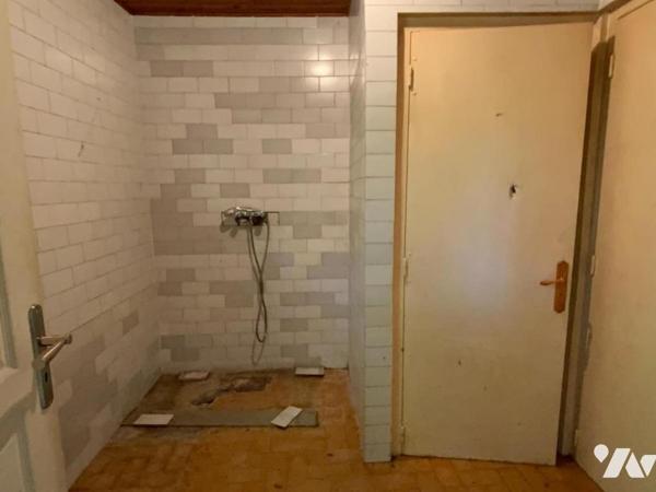 Immeuble 2 appartements + 1 maison