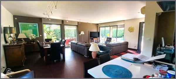 Maison T5 sur terrain de 1037M2