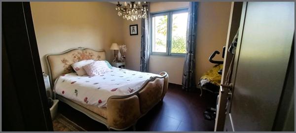 Maison T5 sur terrain de 1037M2