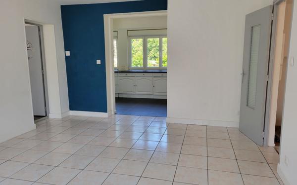 Maison à louer    4 pièces •  Le Creusot