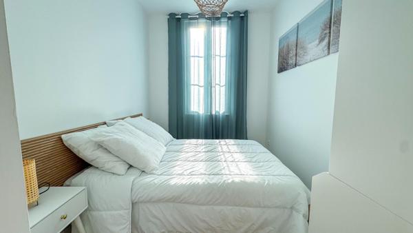 Maison plein centre proche commerces et plage à pied