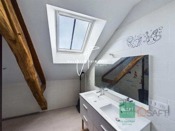 Charmante maison de ville en pierre au cœur de Bonneuil Matours