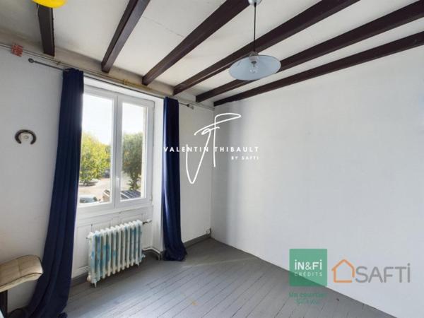 Charmante maison de ville en pierre au cœur de Bonneuil Matours