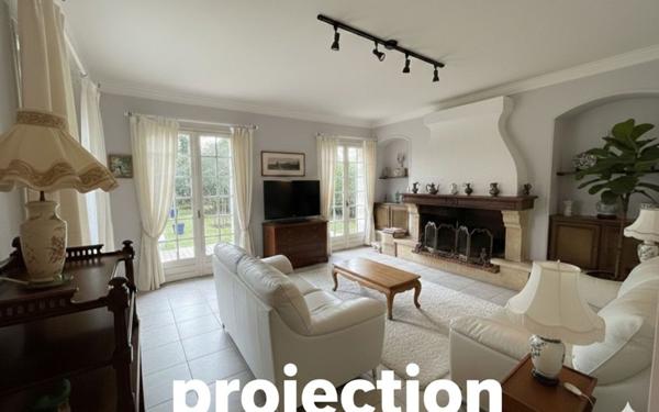 Maison à vendre    5 pièces • 198 m2 Lons