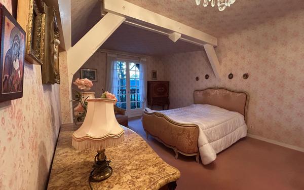 Maison à vendre    5 pièces • 198 m2 Lons