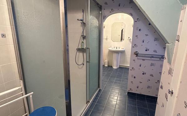 Maison à vendre    5 pièces • 198 m2 Lons