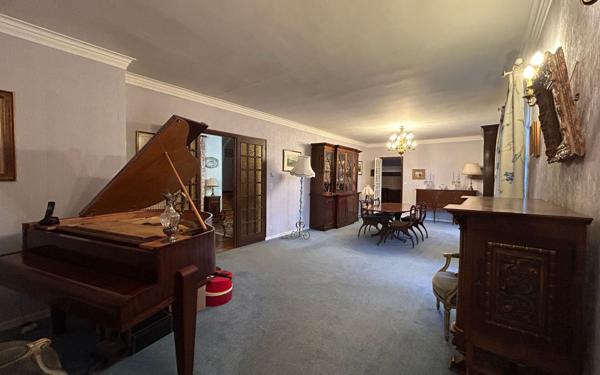 Maison à vendre    5 pièces • 198 m2 Lons