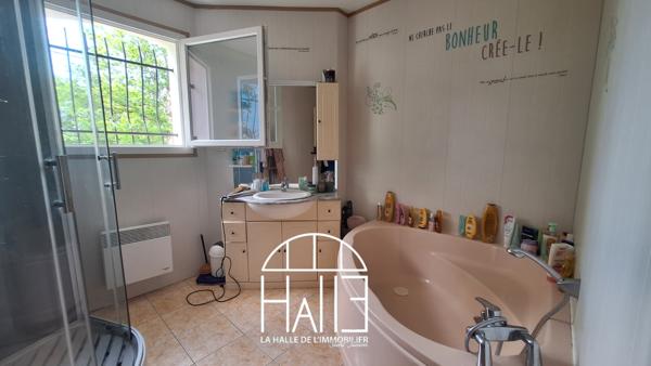 Maison
         5 pièces
        - 126 m²