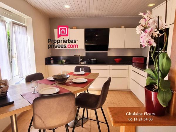 Caro 56140 - Maison en pierre 6 pièces 160 m2, 2 chambres/rdc