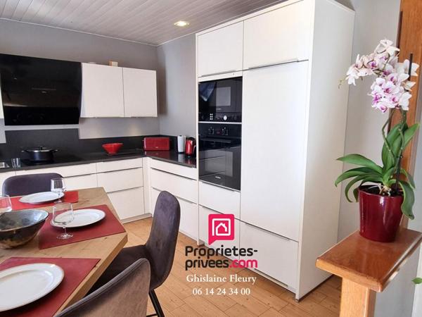 Caro 56140 - Maison en pierre 6 pièces 160 m2, 2 chambres/rdc