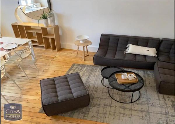 Appartement à louer 4 pièces 118.79m²